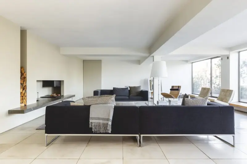 Minimalist Penthouse with Roof Terrace in Old Street